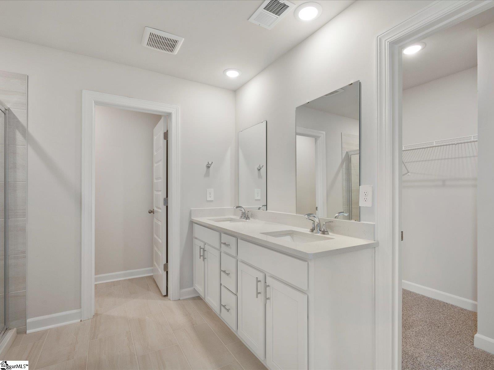 110 Gardner Avenue Gray Court, SC 29645