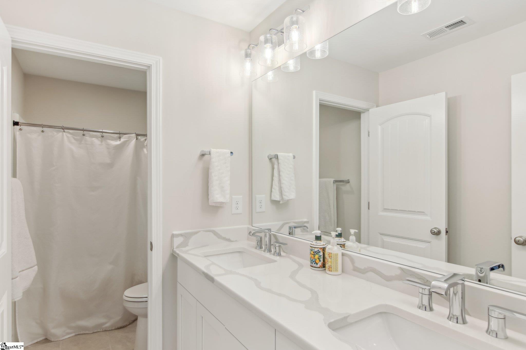 20 Hasbrook Lane Greenville, SC 29607