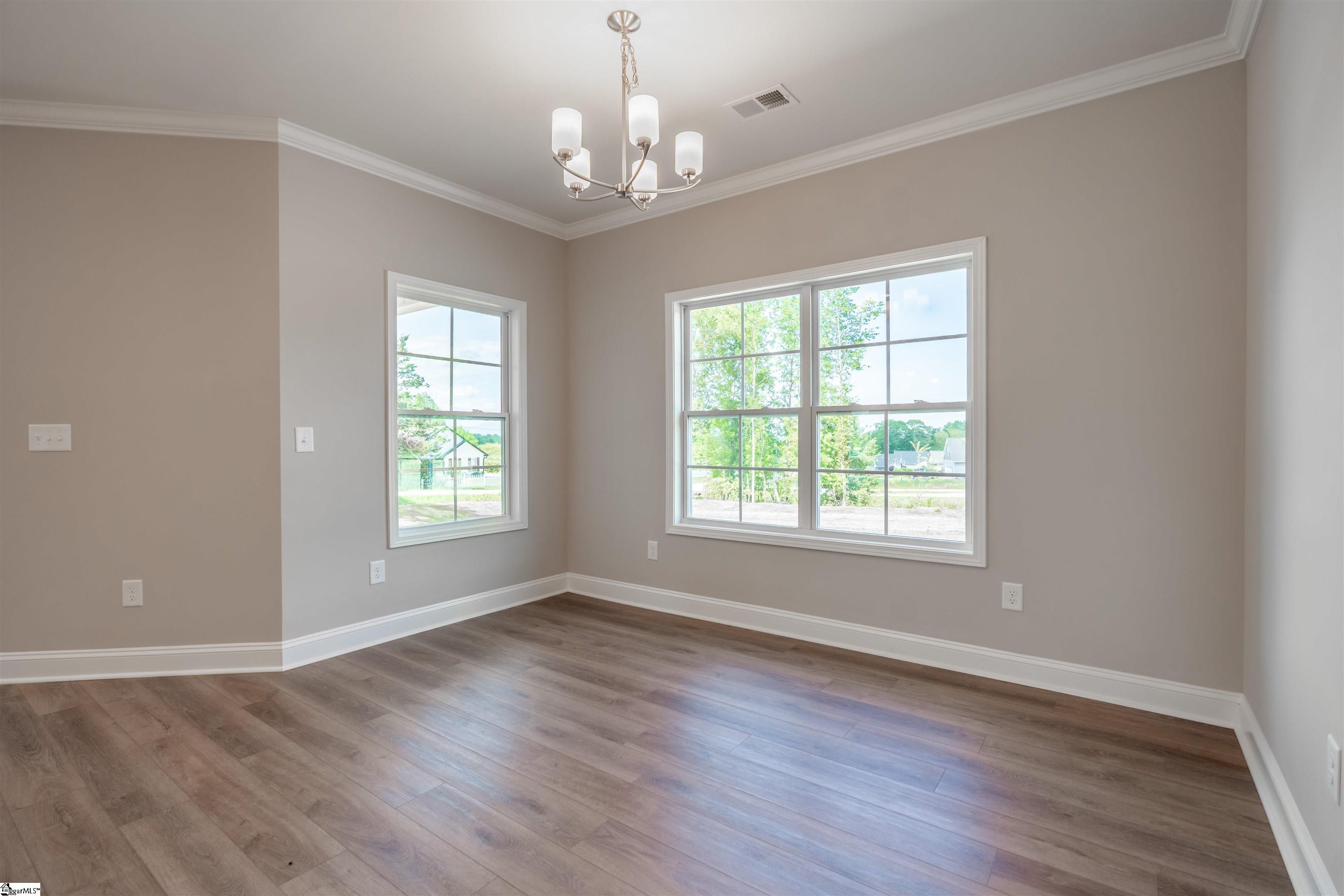 101 Willett Trail Taylors, SC 29687