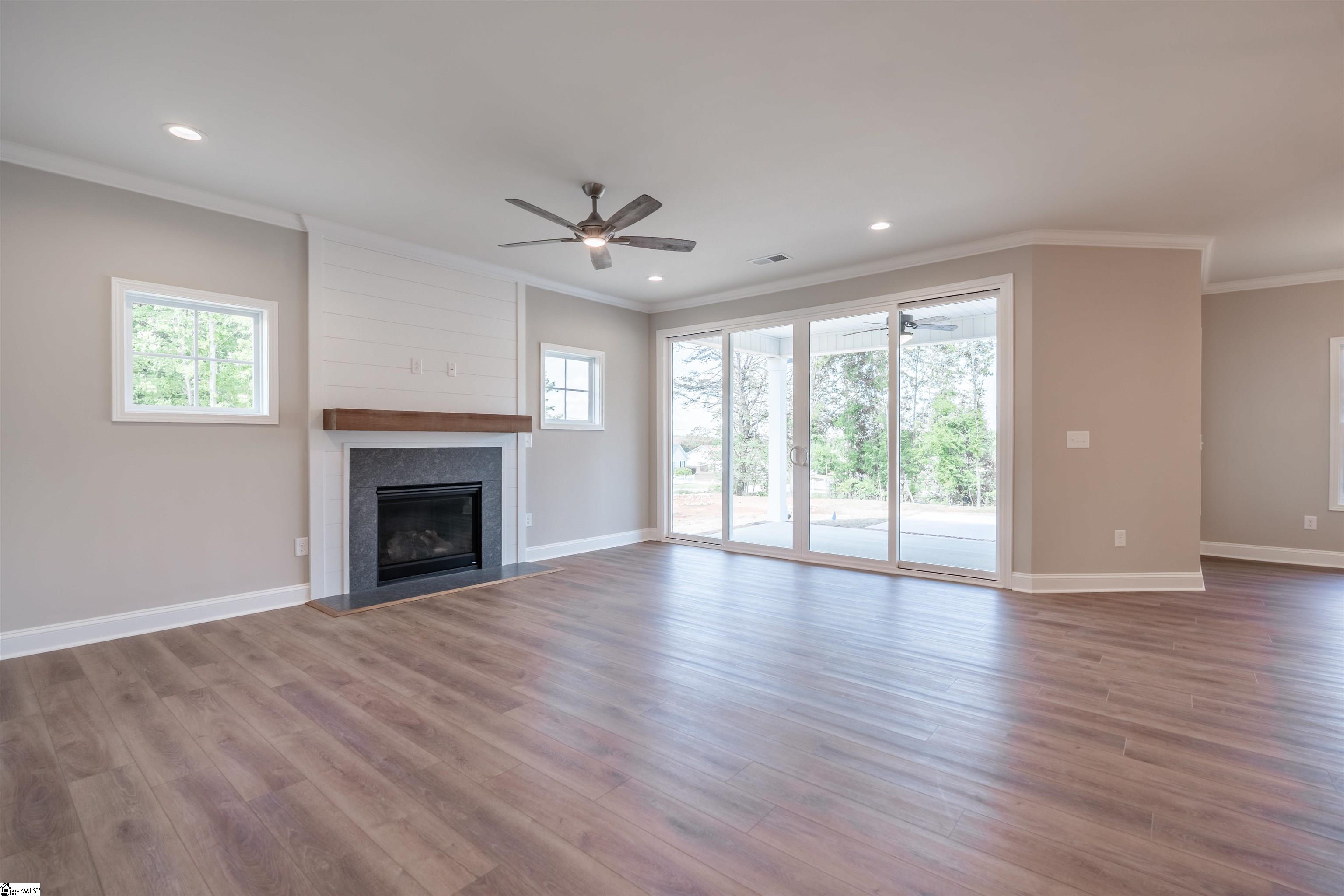 101 Willett Trail Taylors, SC 29687