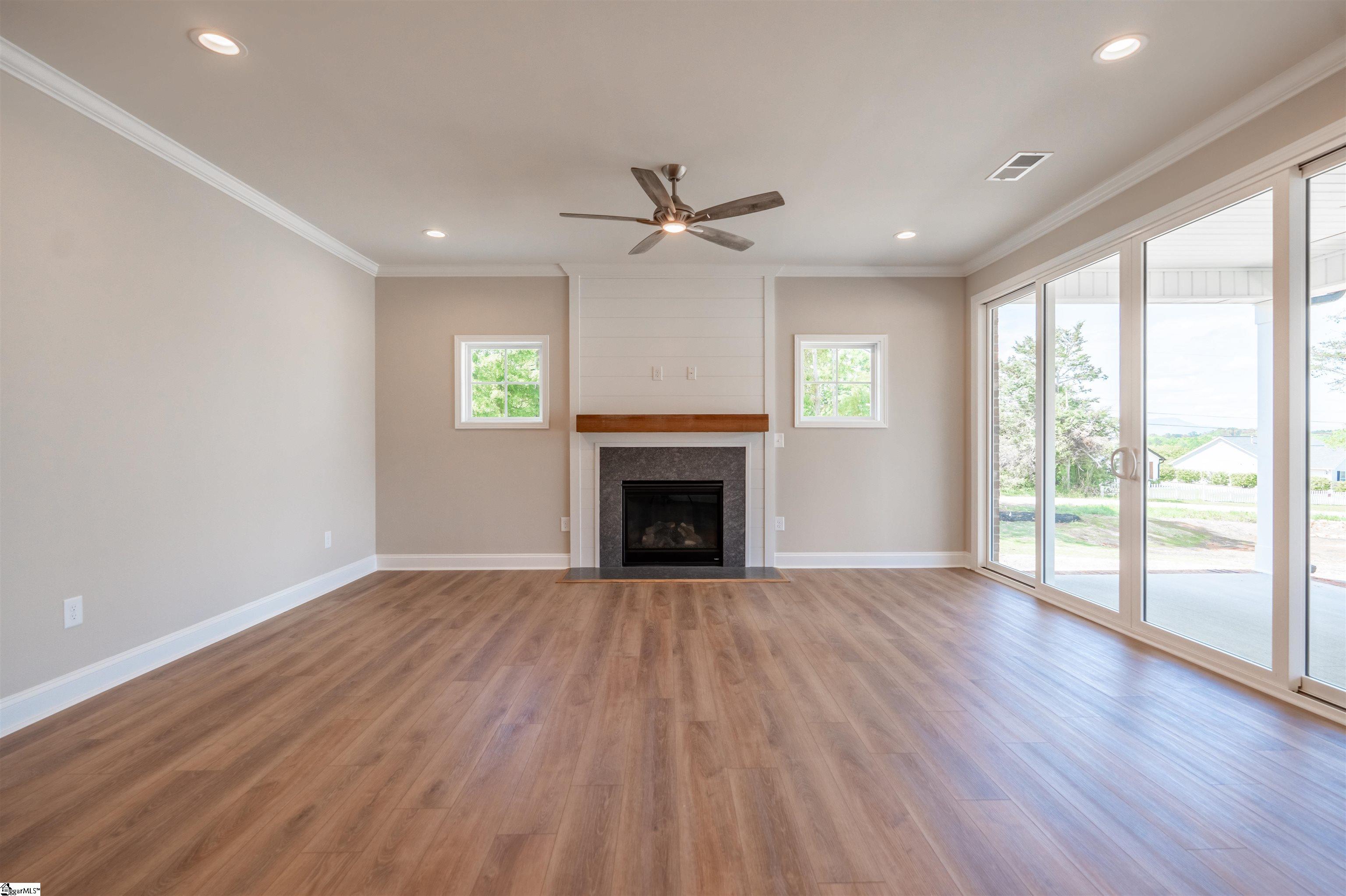 101 Willett Trail Taylors, SC 29687