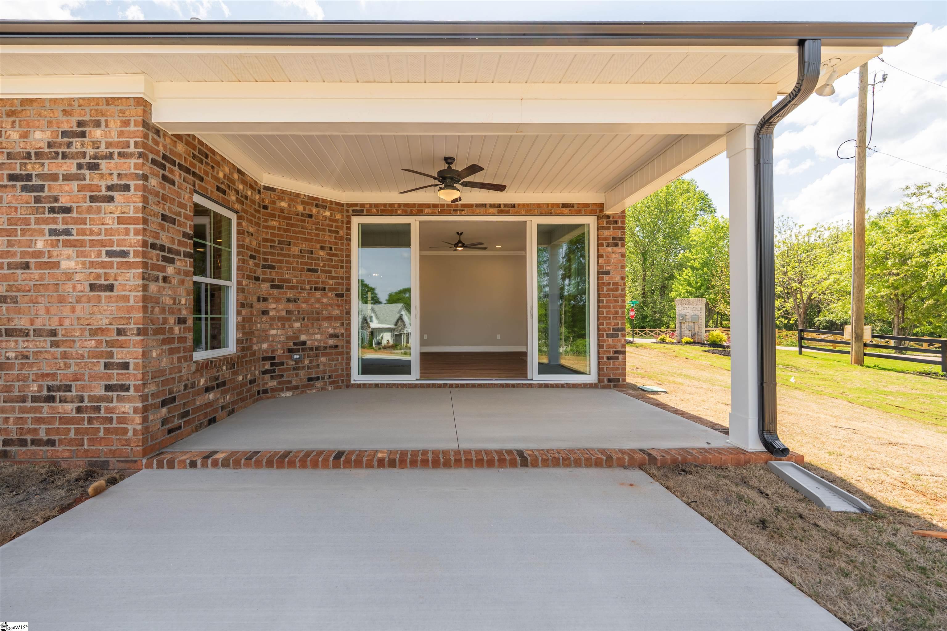 101 Willett Trail Taylors, SC 29687