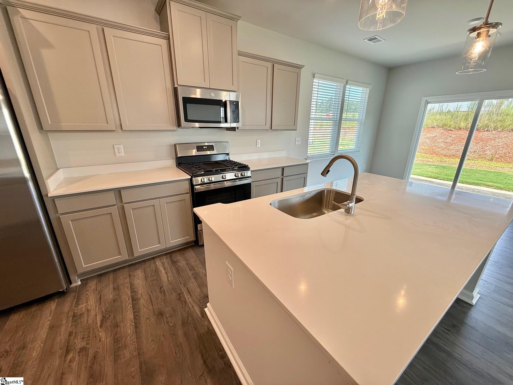 1812 Berkshire Lane Spartanburg, SC 29303