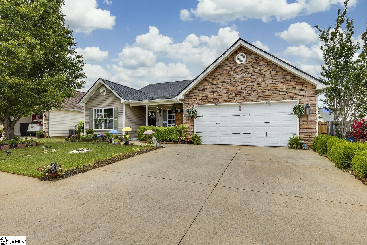 3 Heatherfield Drive Simpsonville, SC 29680