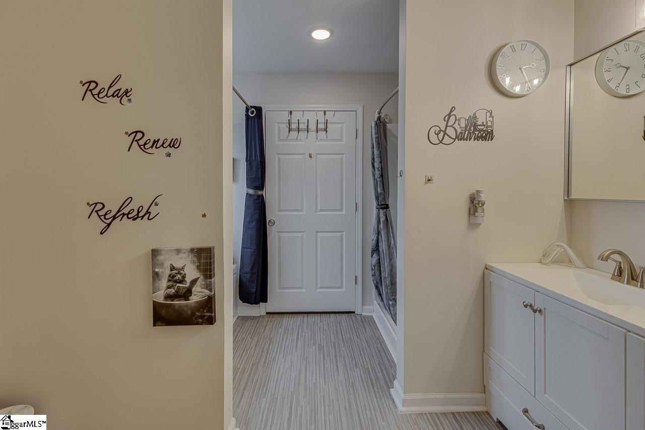3 Heatherfield Drive Simpsonville, SC 29680