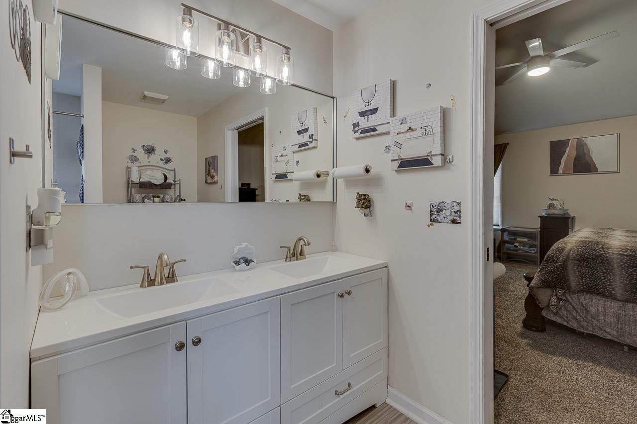 3 Heatherfield Drive Simpsonville, SC 29680