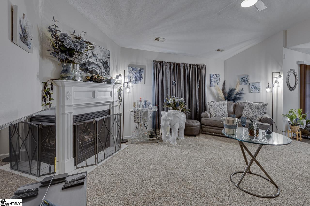 3 Heatherfield Drive Simpsonville, SC 29680