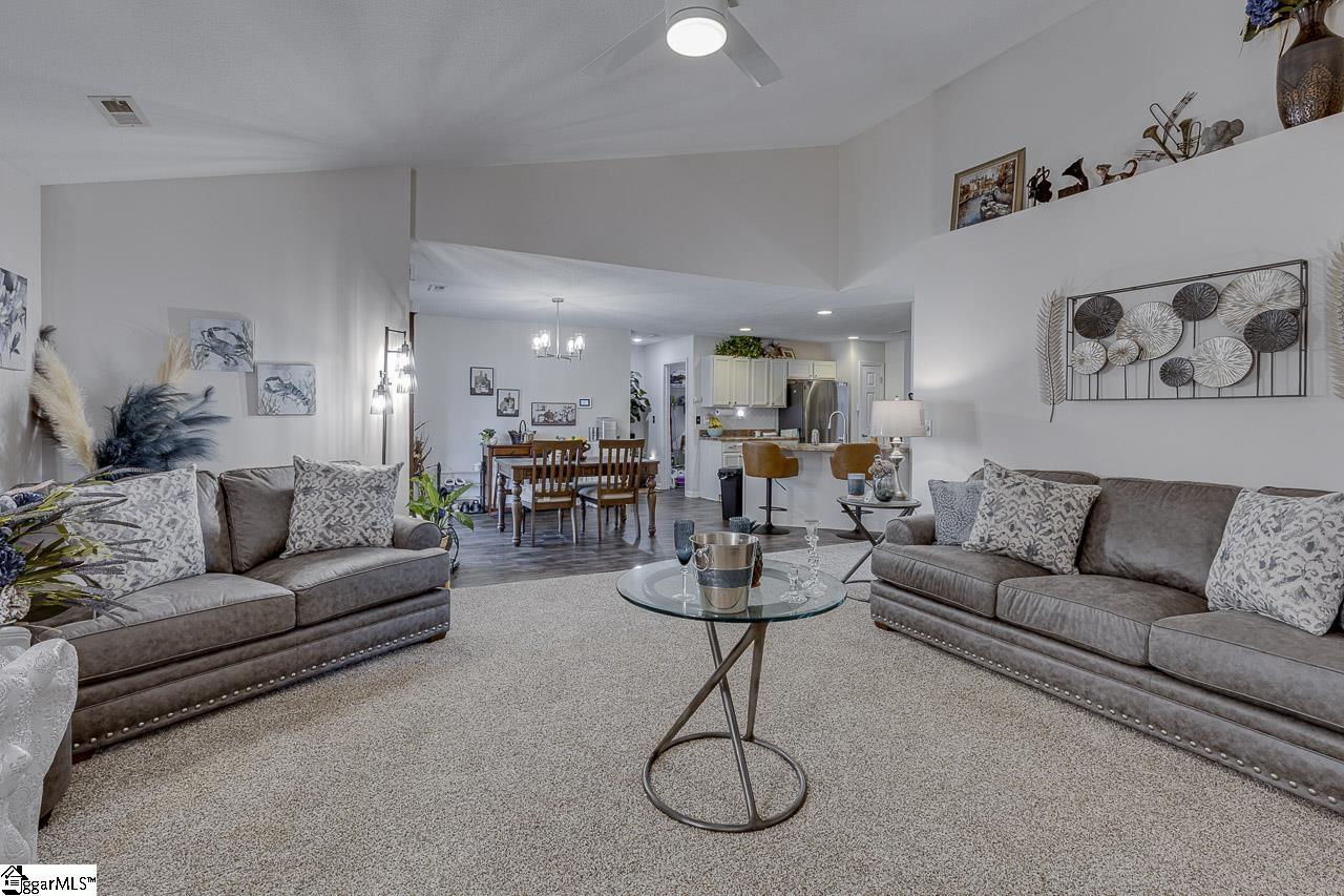 3 Heatherfield Drive Simpsonville, SC 29680