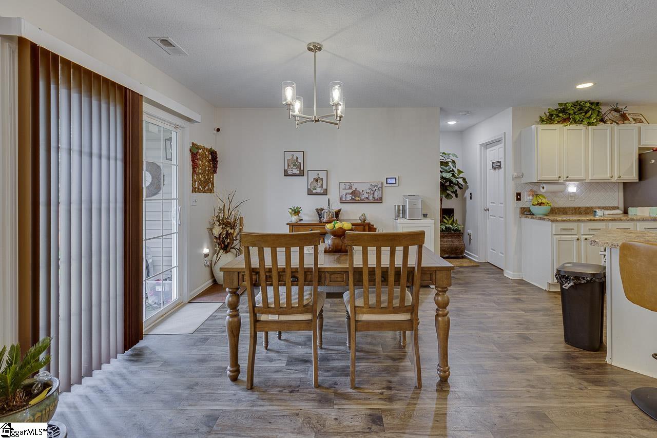 3 Heatherfield Drive Simpsonville, SC 29680