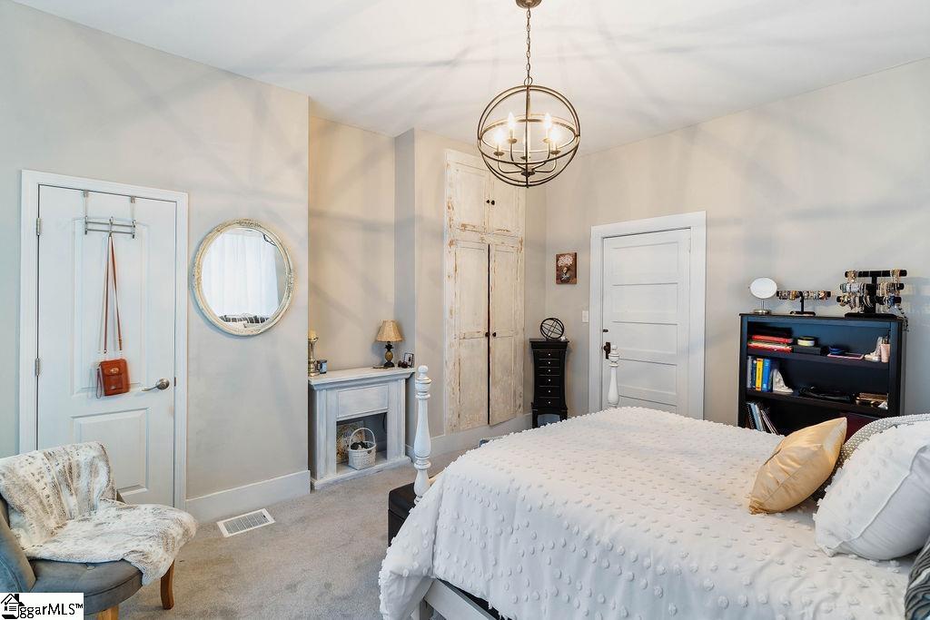 15 S Greenwood Avenue Ware Shoals, SC 29629