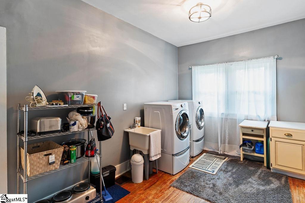 15 S Greenwood Avenue Ware Shoals, SC 29629