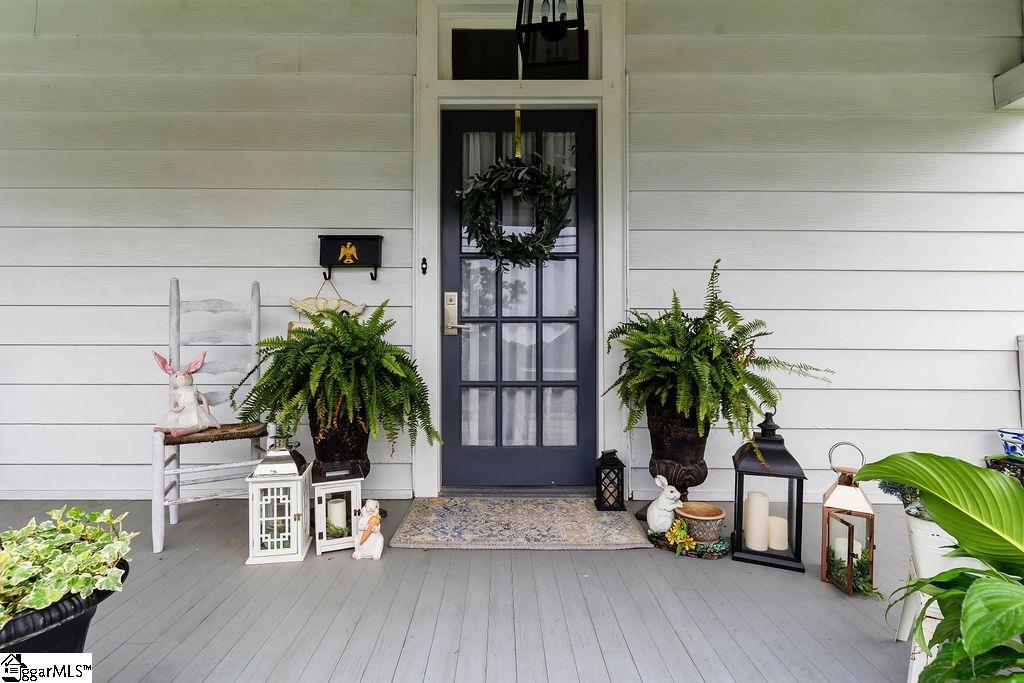 15 S Greenwood Avenue Ware Shoals, SC 29629