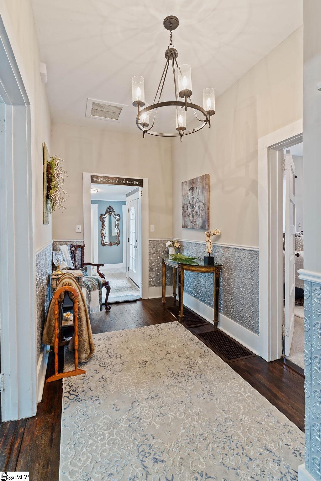 15 S Greenwood Avenue Ware Shoals, SC 29629