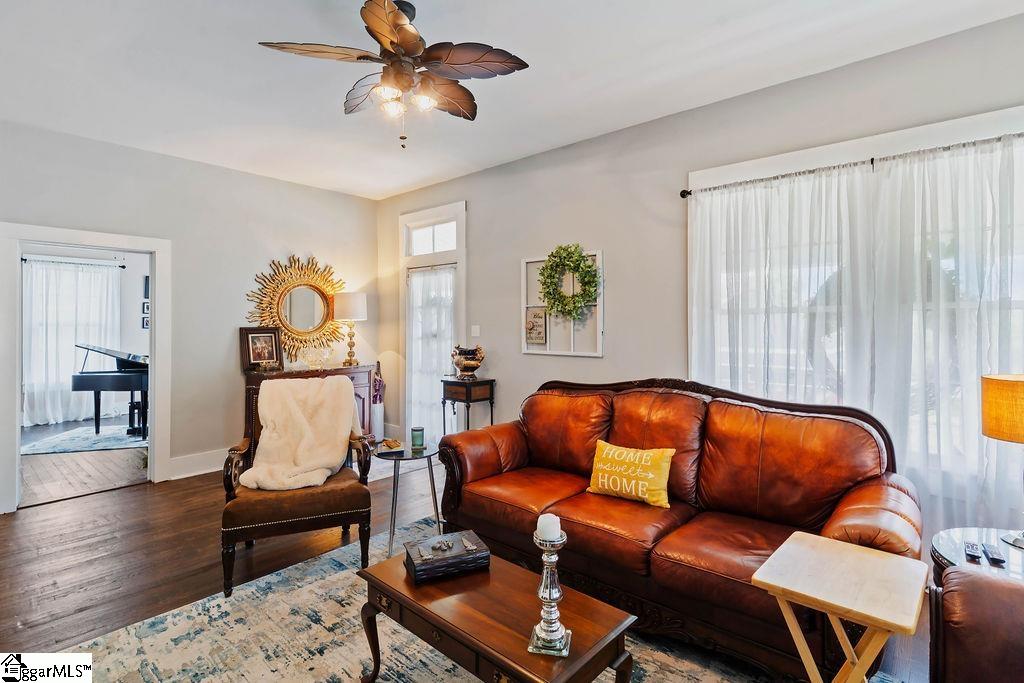 15 S Greenwood Avenue Ware Shoals, SC 29629