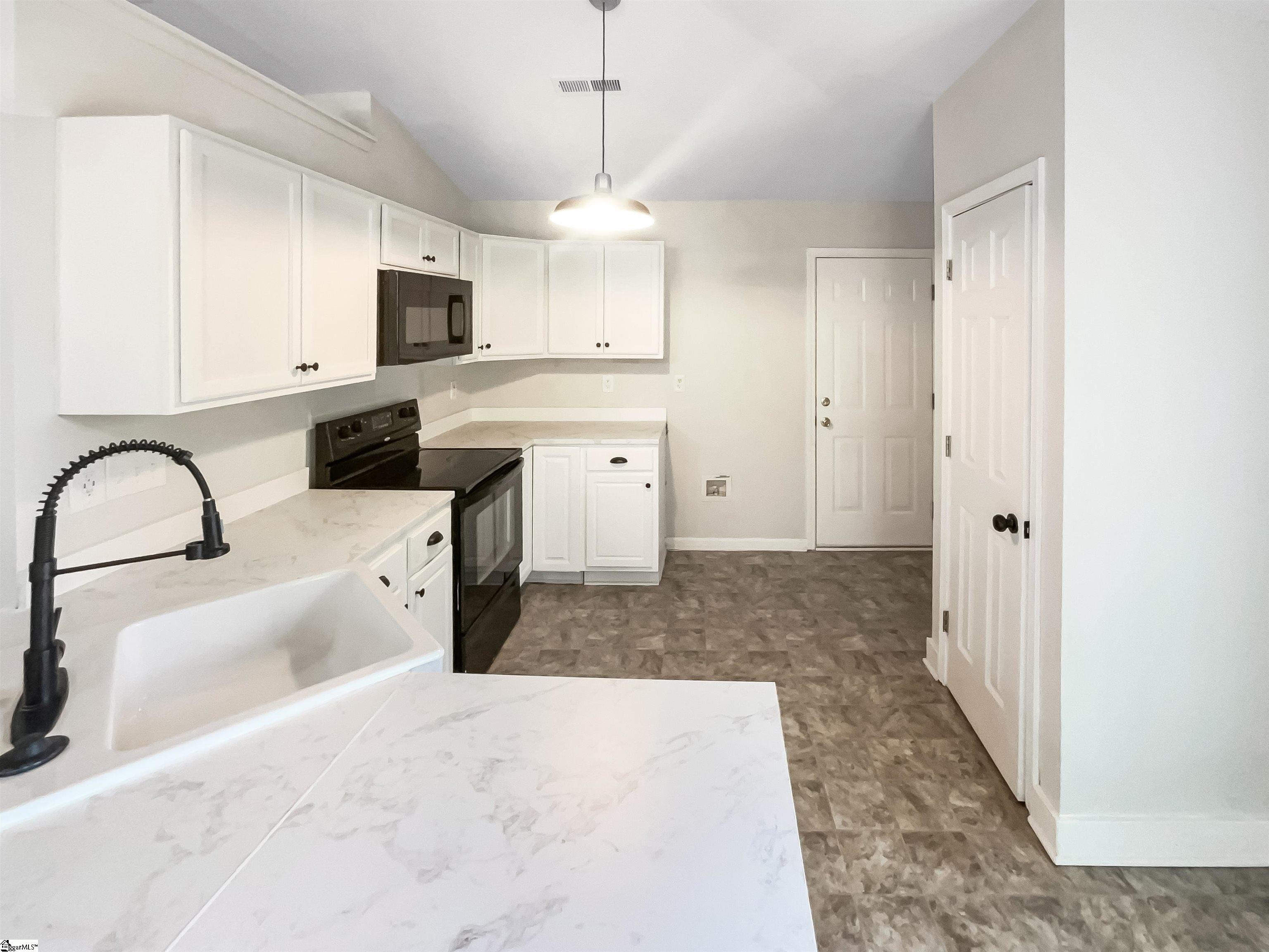 2 Turnstone Court Simpsonville, SC 29680