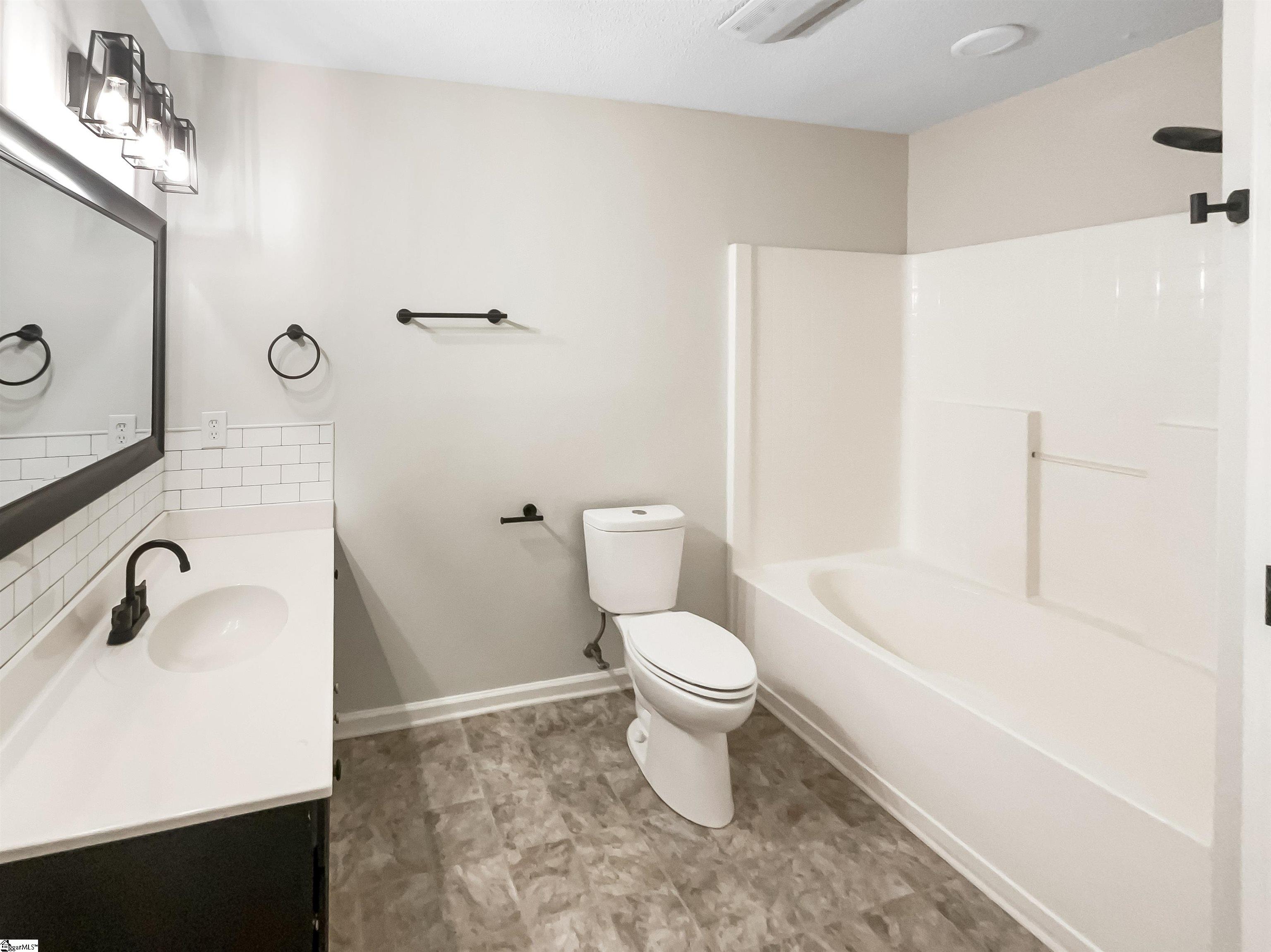 2 Turnstone Court Simpsonville, SC 29680