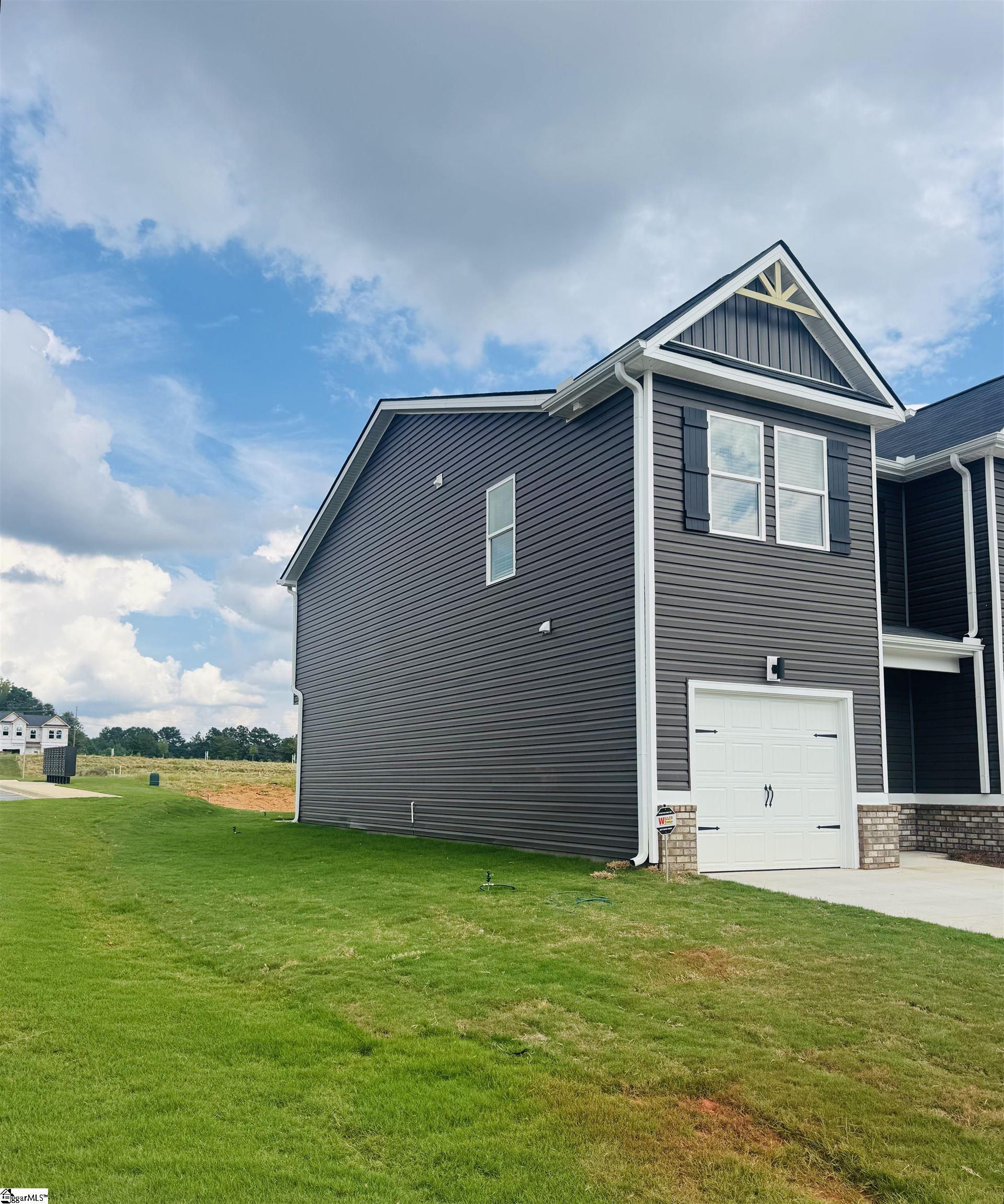 1409 Port Harbor Court Spartanburg, SC 29306