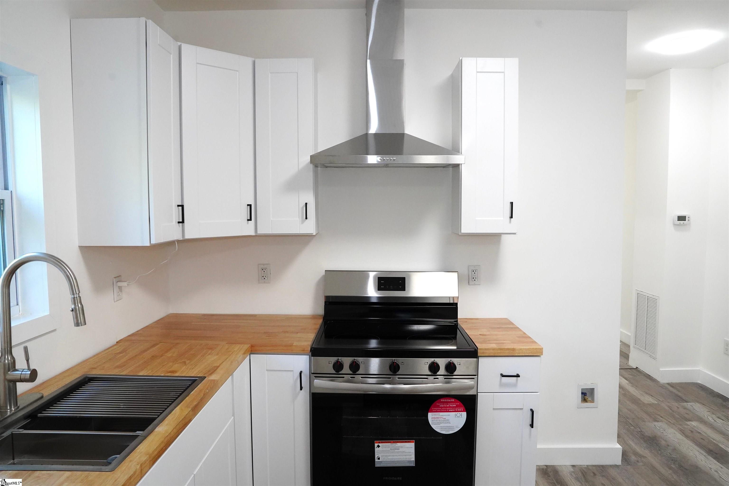221 Foster Street Anderson, SC 29625
