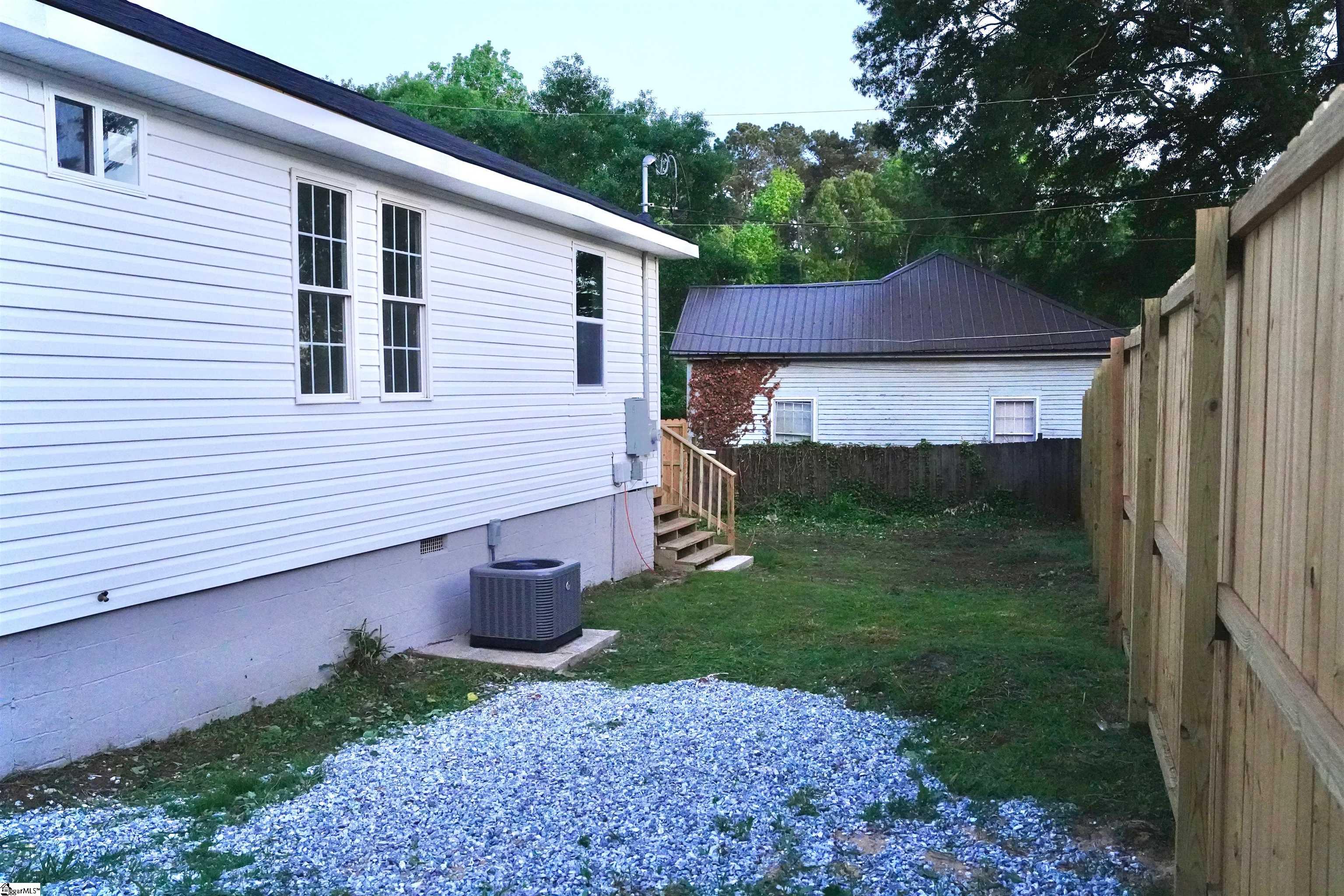 221 Foster Street Anderson, SC 29625