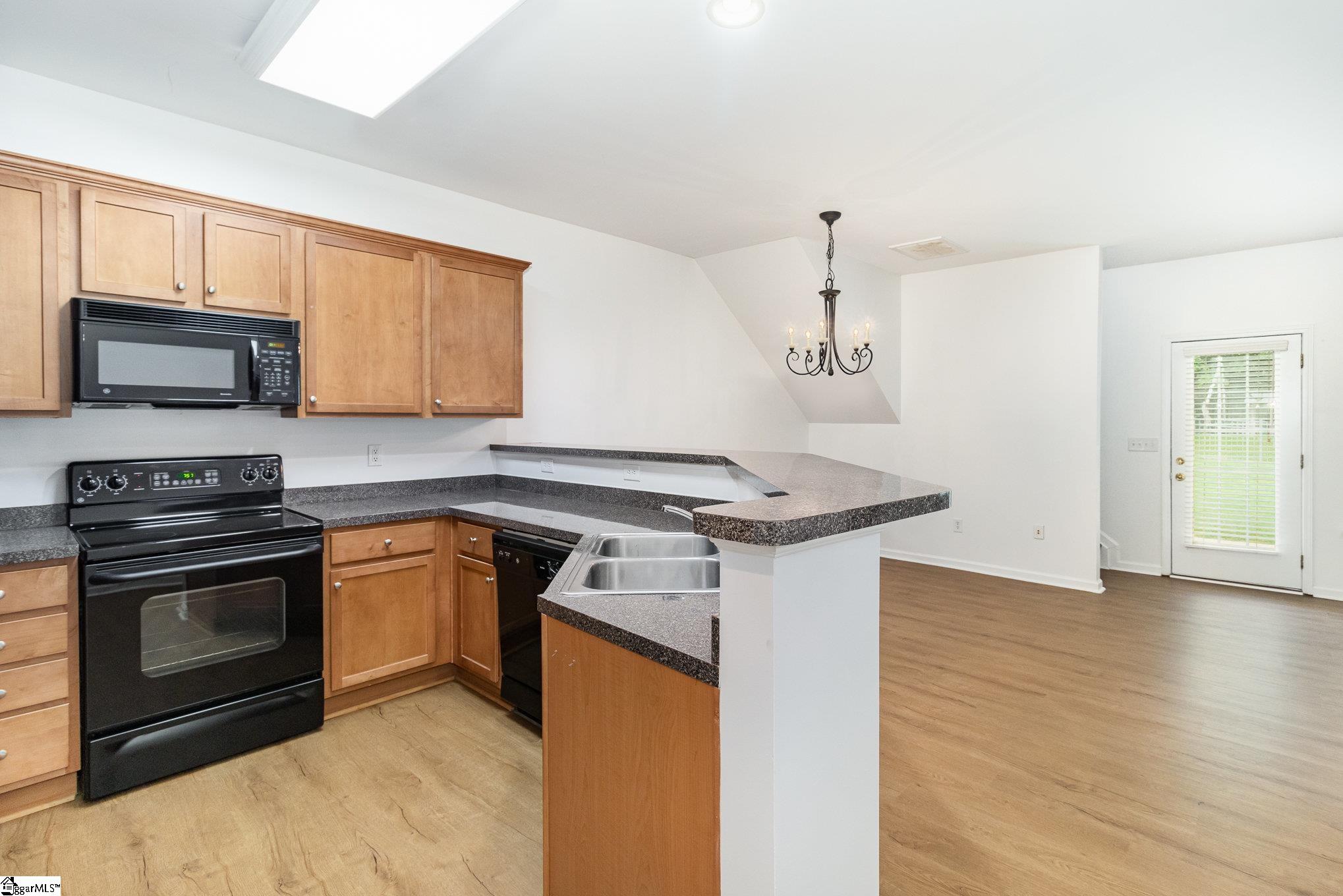 137 Pin Oak Court Easley, SC 29642
