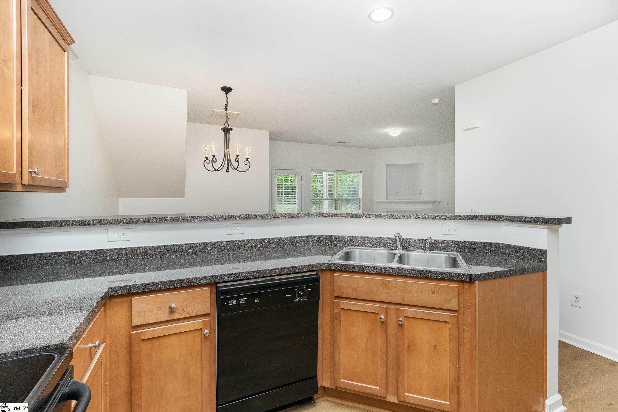 137 Pin Oak Court Easley, SC 29642