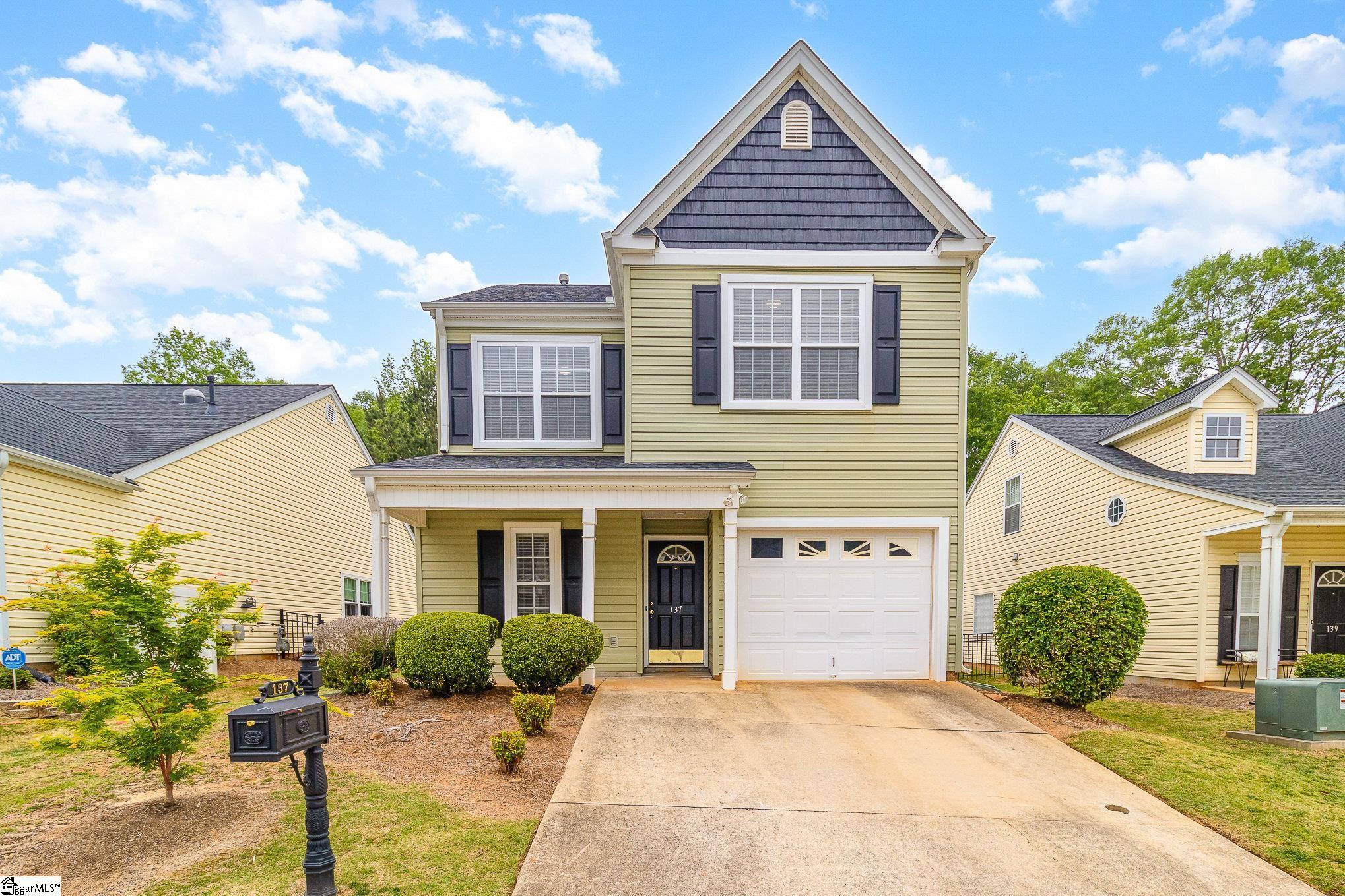 137 Pin Oak Court Easley, SC 29642