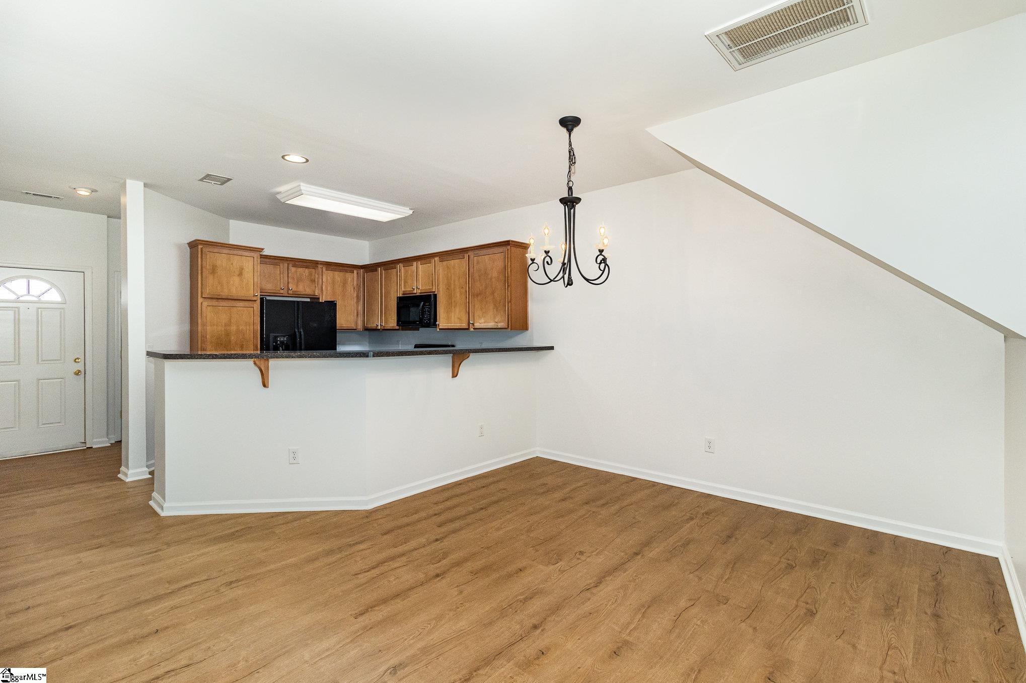 137 Pin Oak Court Easley, SC 29642