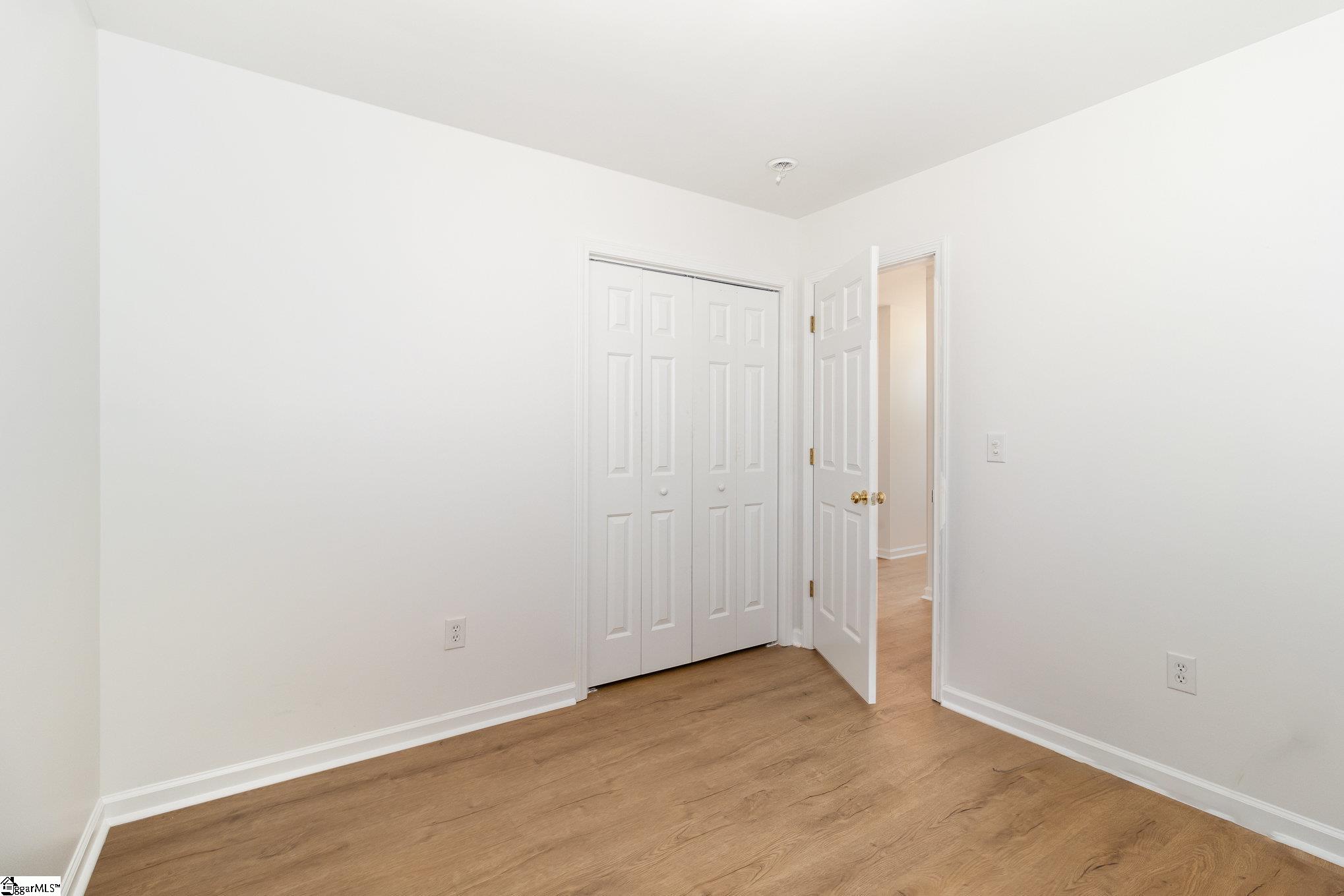 137 Pin Oak Court Easley, SC 29642
