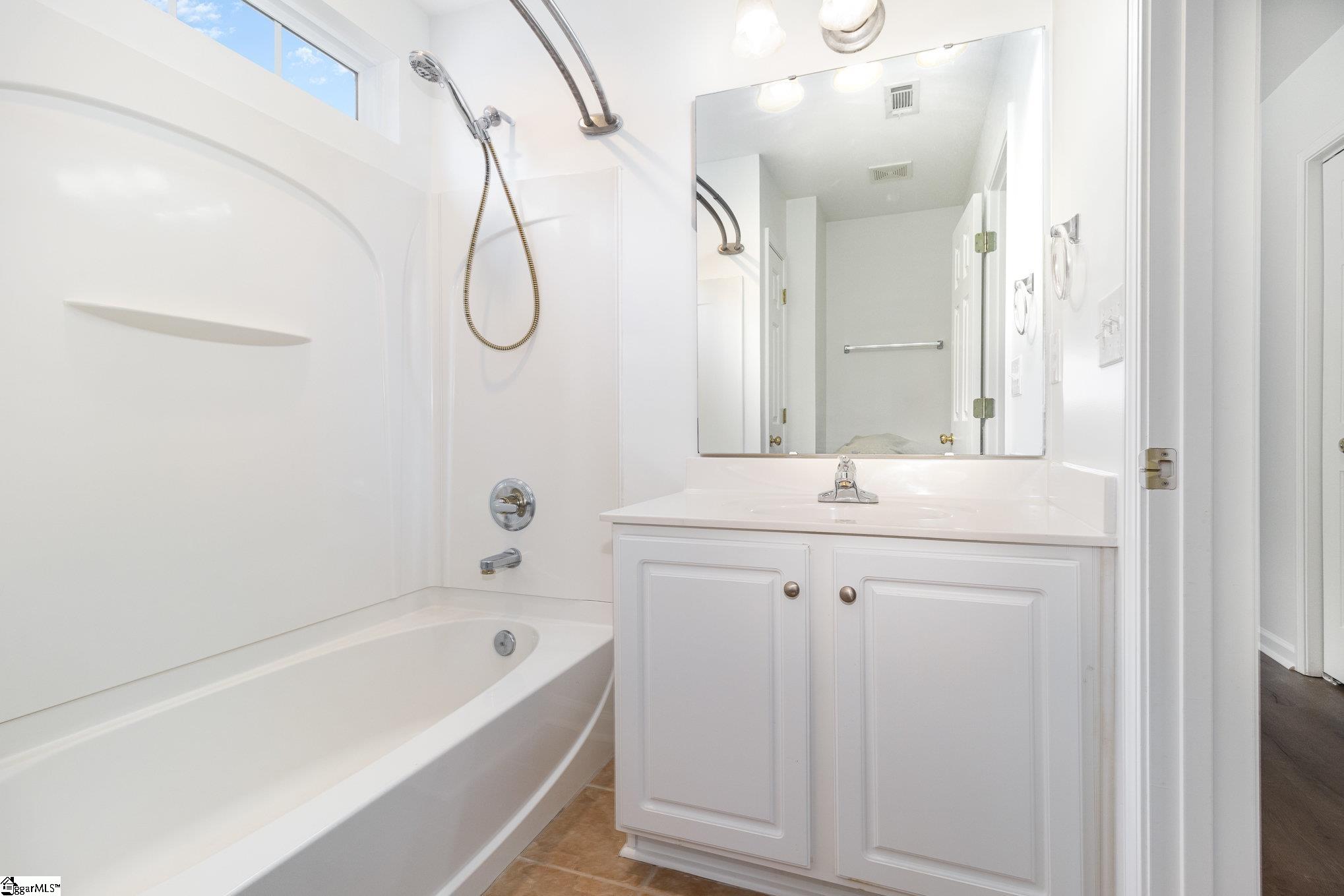 137 Pin Oak Court Easley, SC 29642
