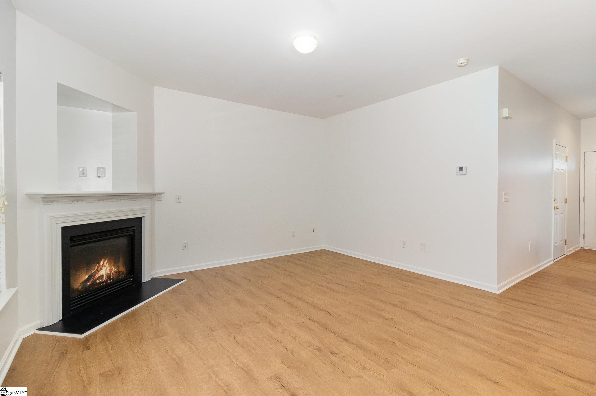 137 Pin Oak Court Easley, SC 29642
