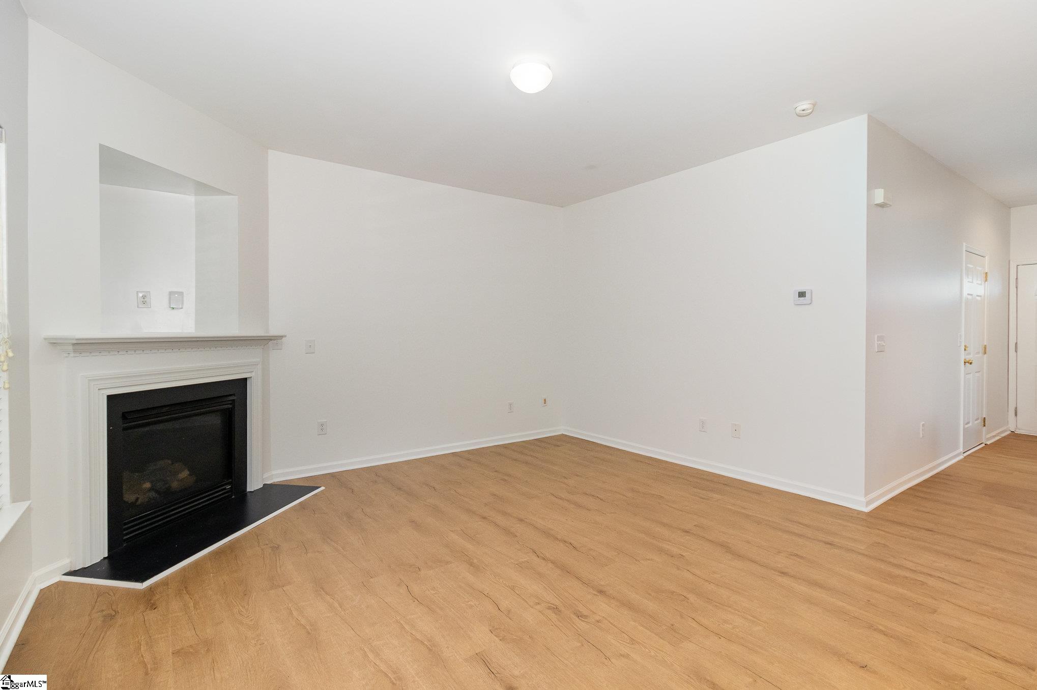 137 Pin Oak Court Easley, SC 29642