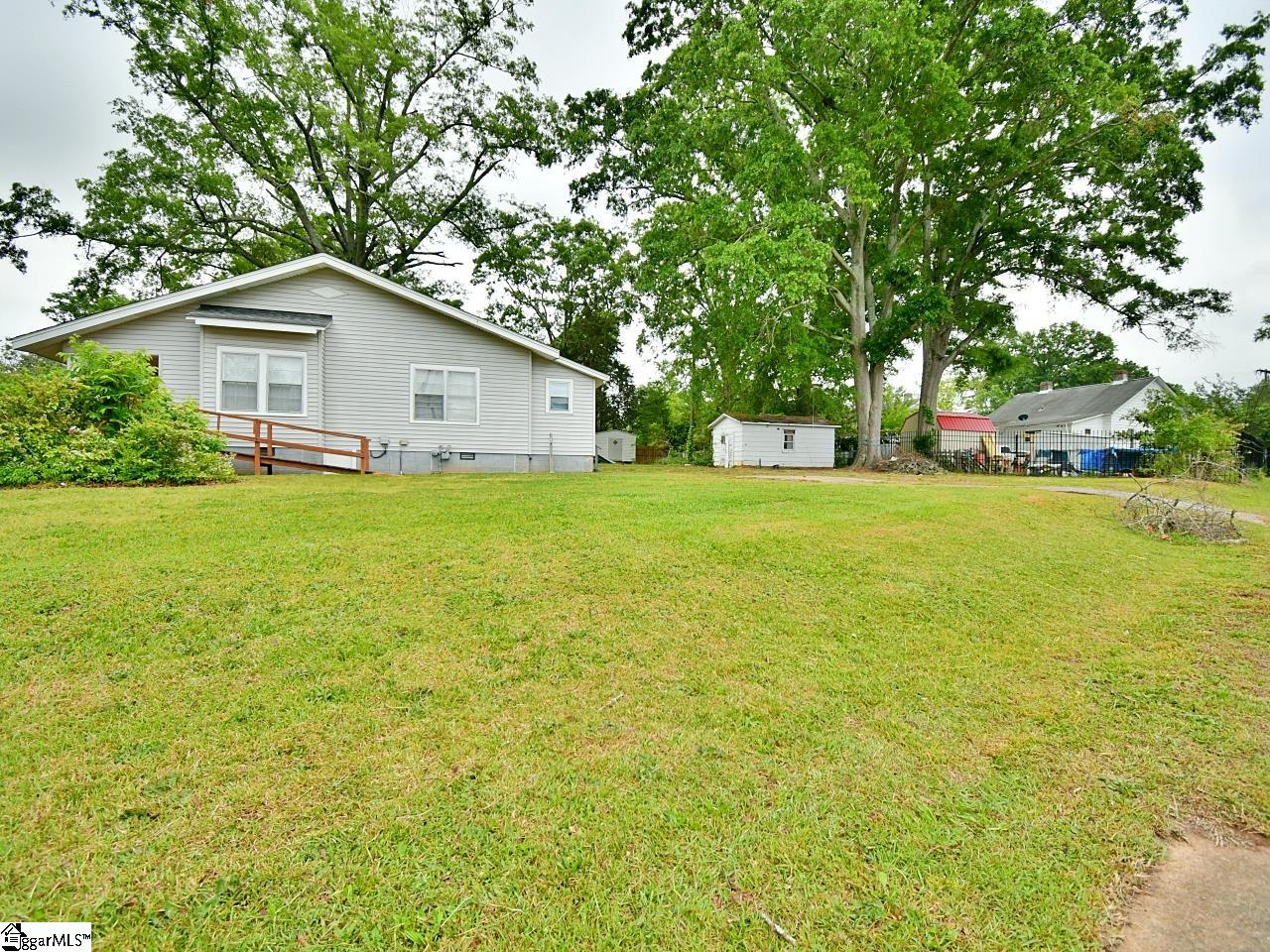 215 Louisiana Street Honea Path, SC 29654