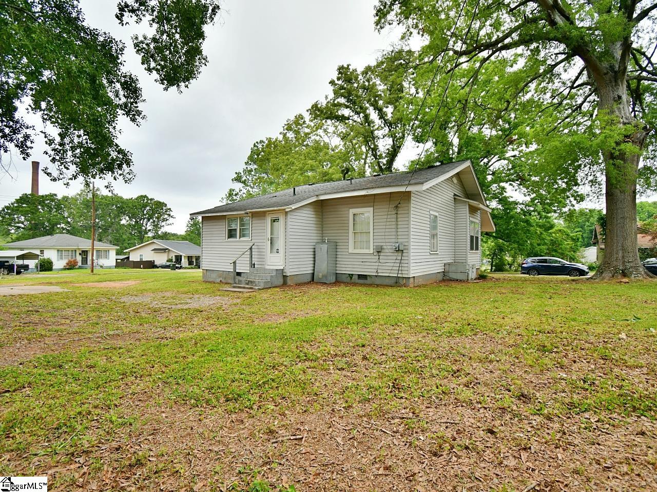 215 Louisiana Street Honea Path, SC 29654