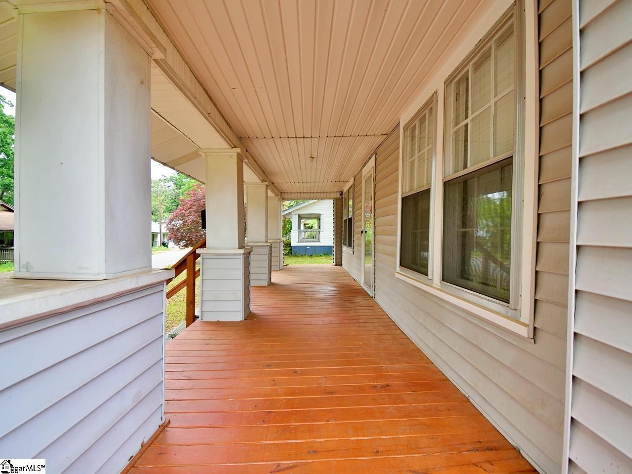 215 Louisiana Street Honea Path, SC 29654