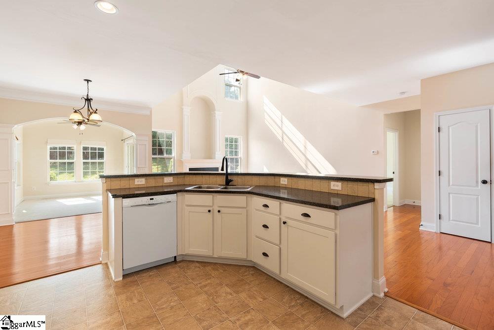 136 Chandler Crest Court Greer, SC 29651