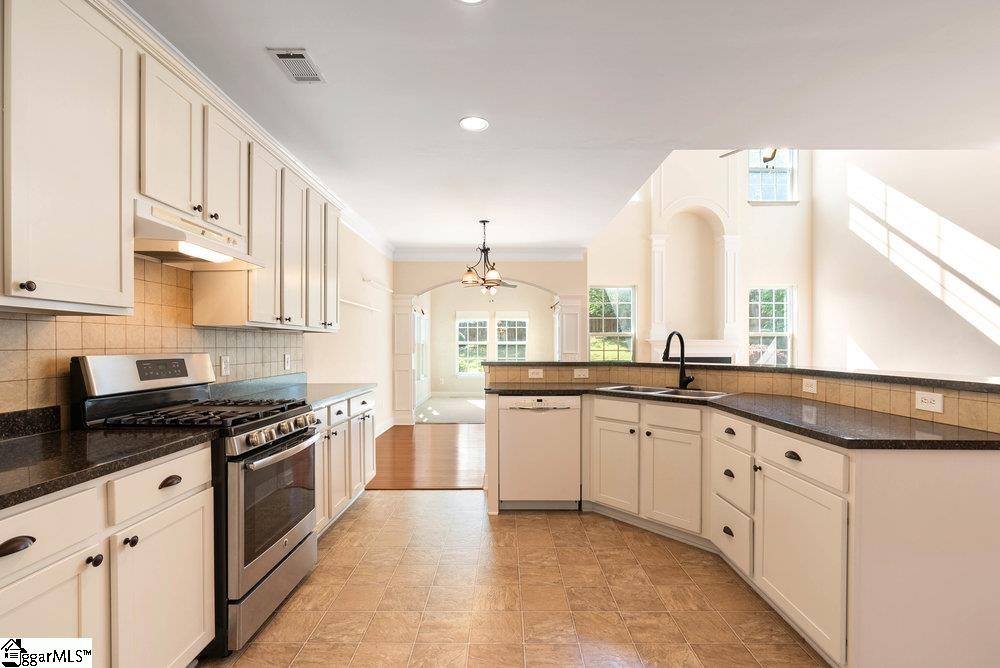 136 Chandler Crest Court Greer, SC 29651