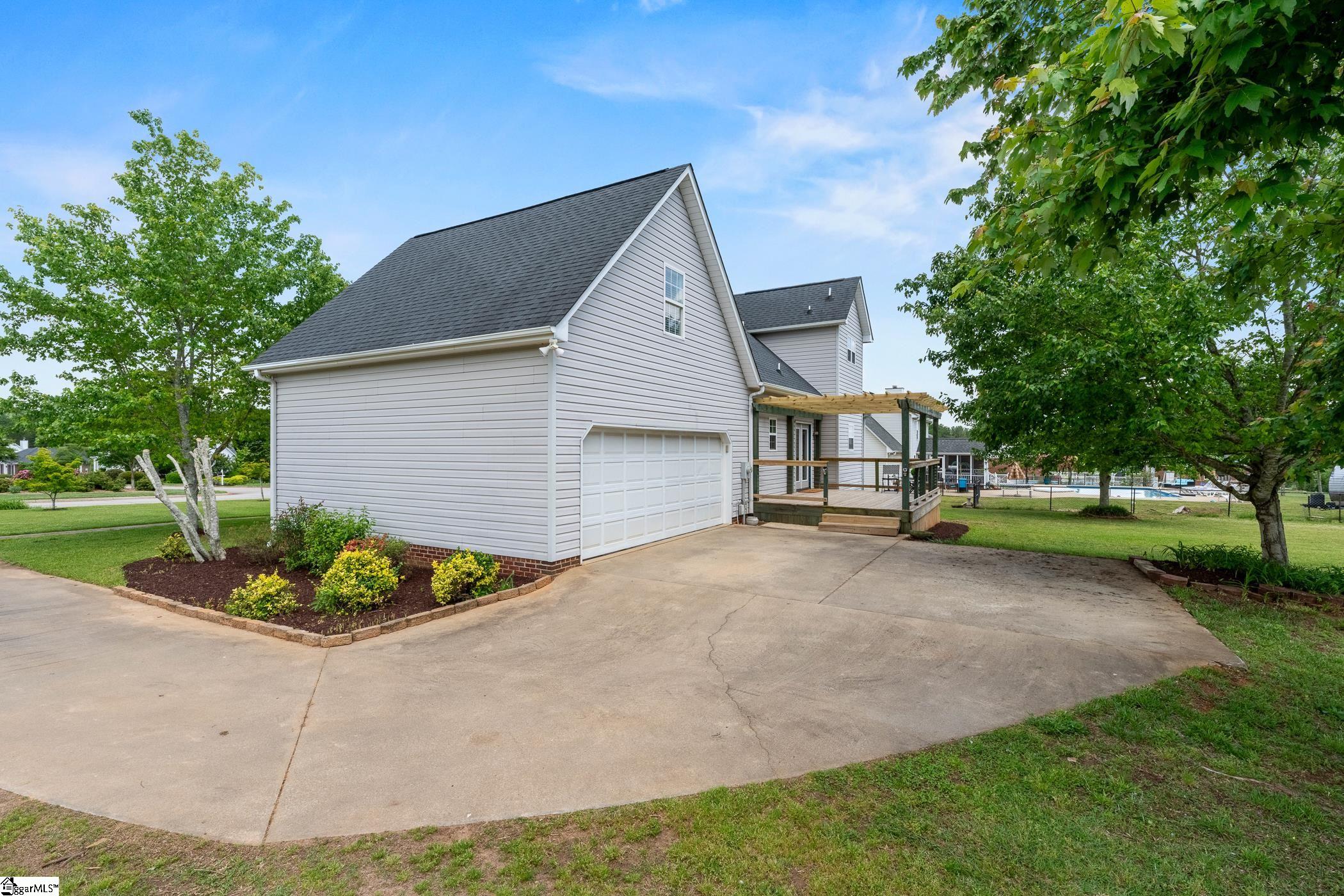 111 Stablechase Drive Greenville, SC 29617