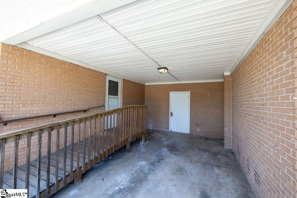 2403 Dobbins Bridge Road Anderson, SC 29626