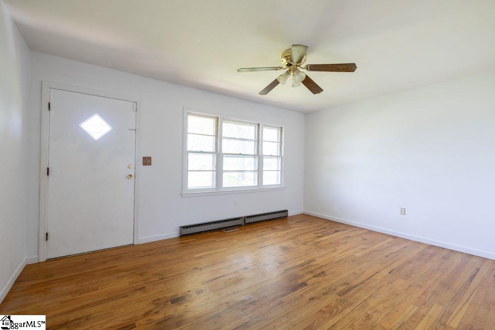 2403 Dobbins Bridge Road Anderson, SC 29626
