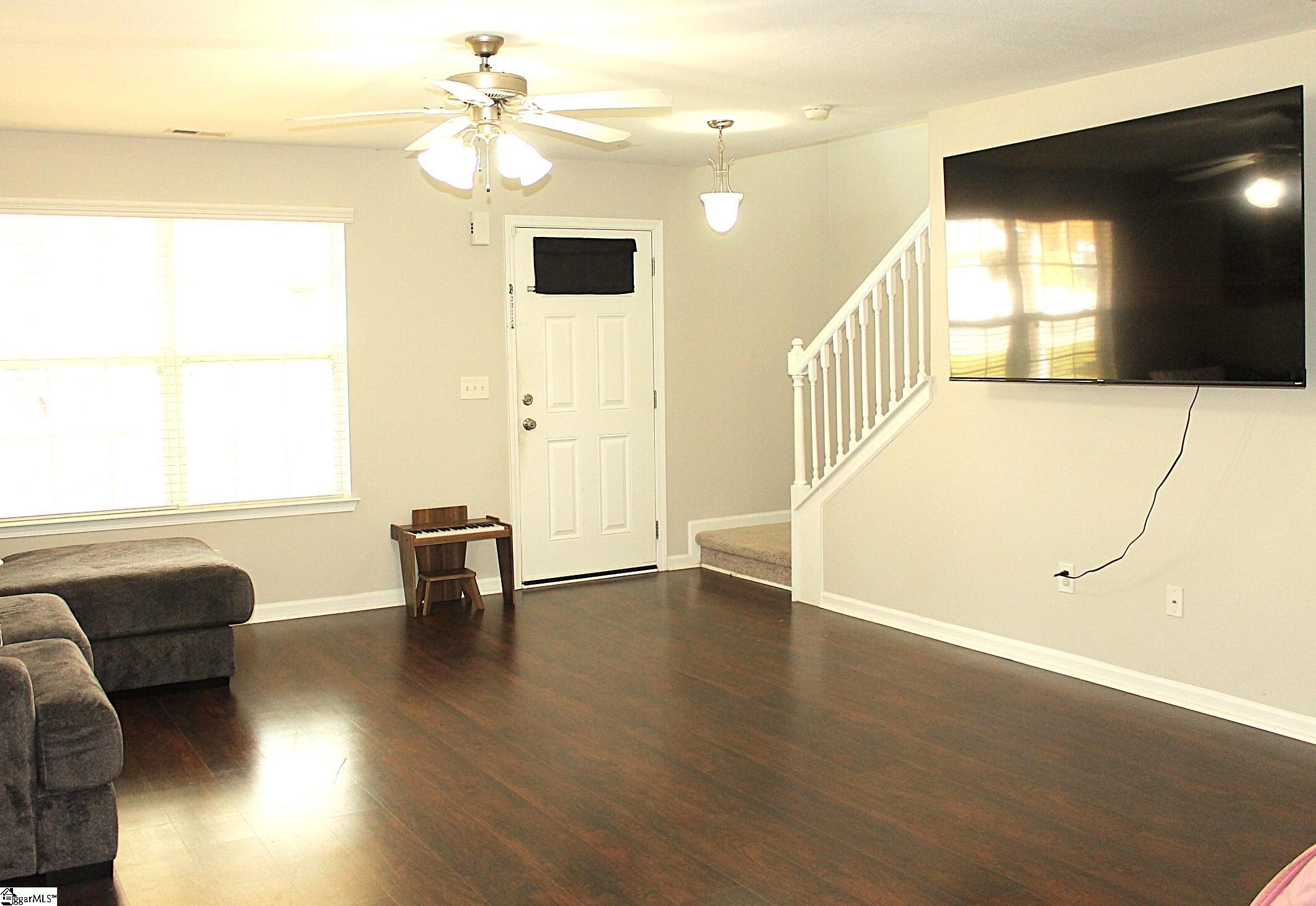 223 Stockbridge Drive Spartanburg, SC 29301