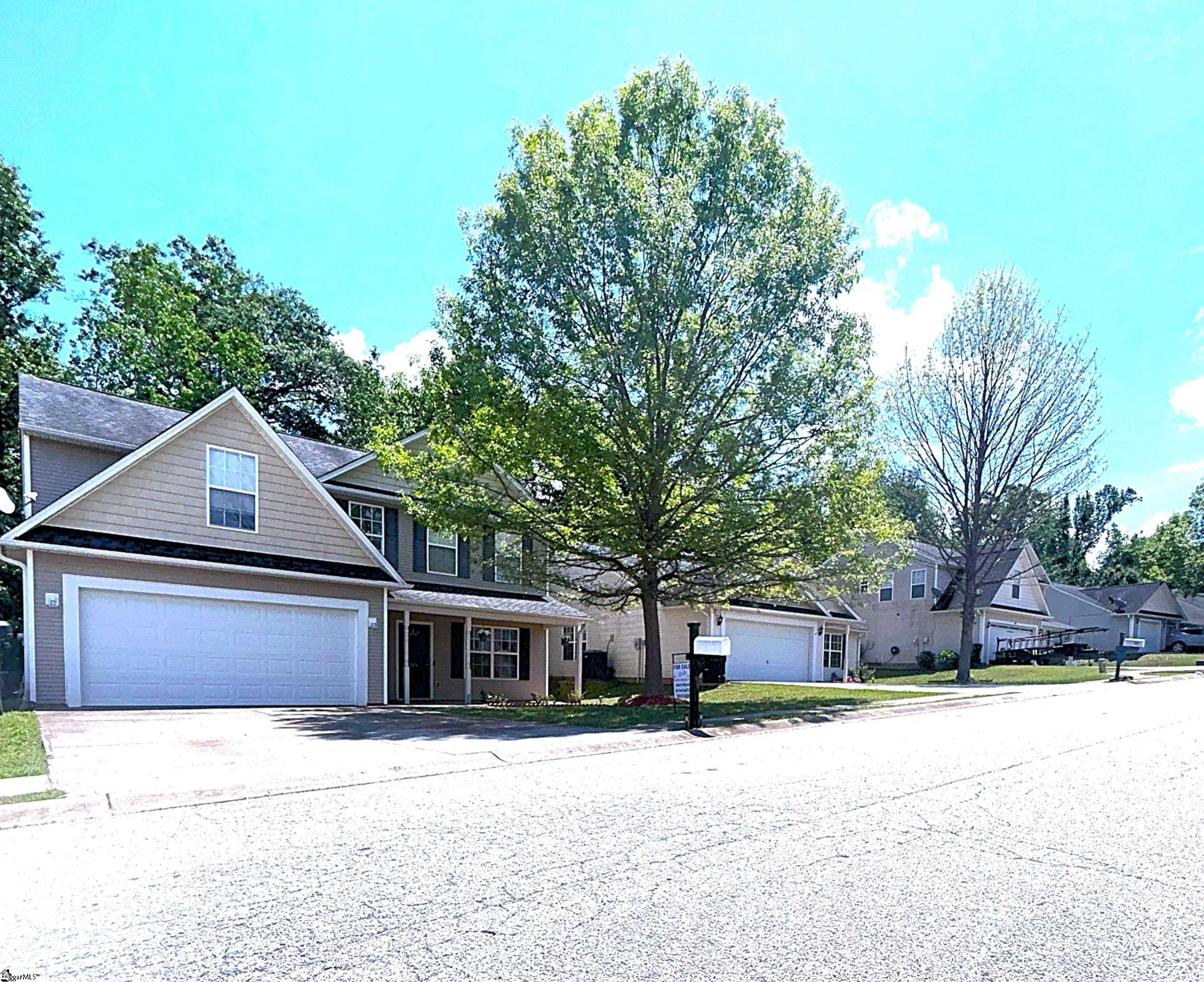 223 Stockbridge Drive Spartanburg, SC 29301