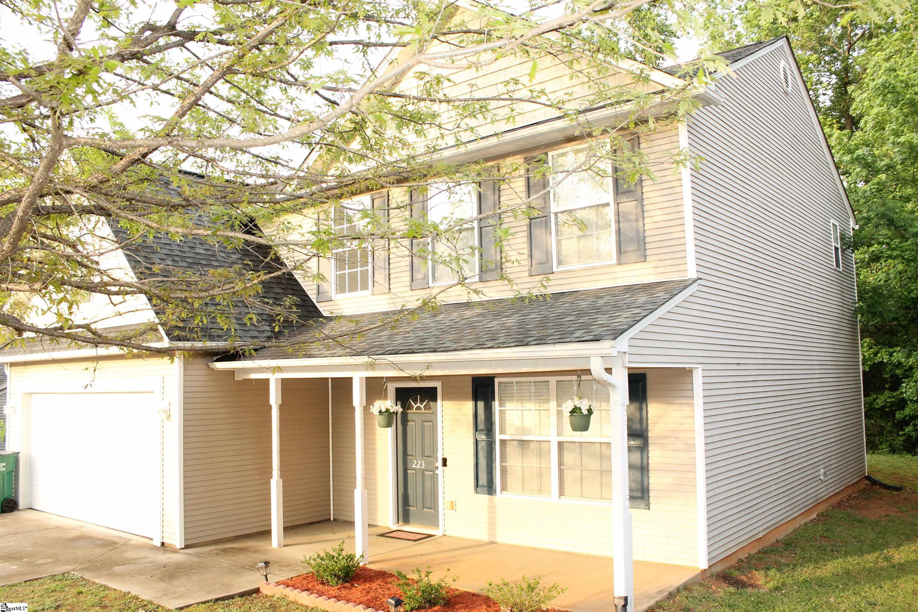 223 Stockbridge Drive Spartanburg, SC 29301