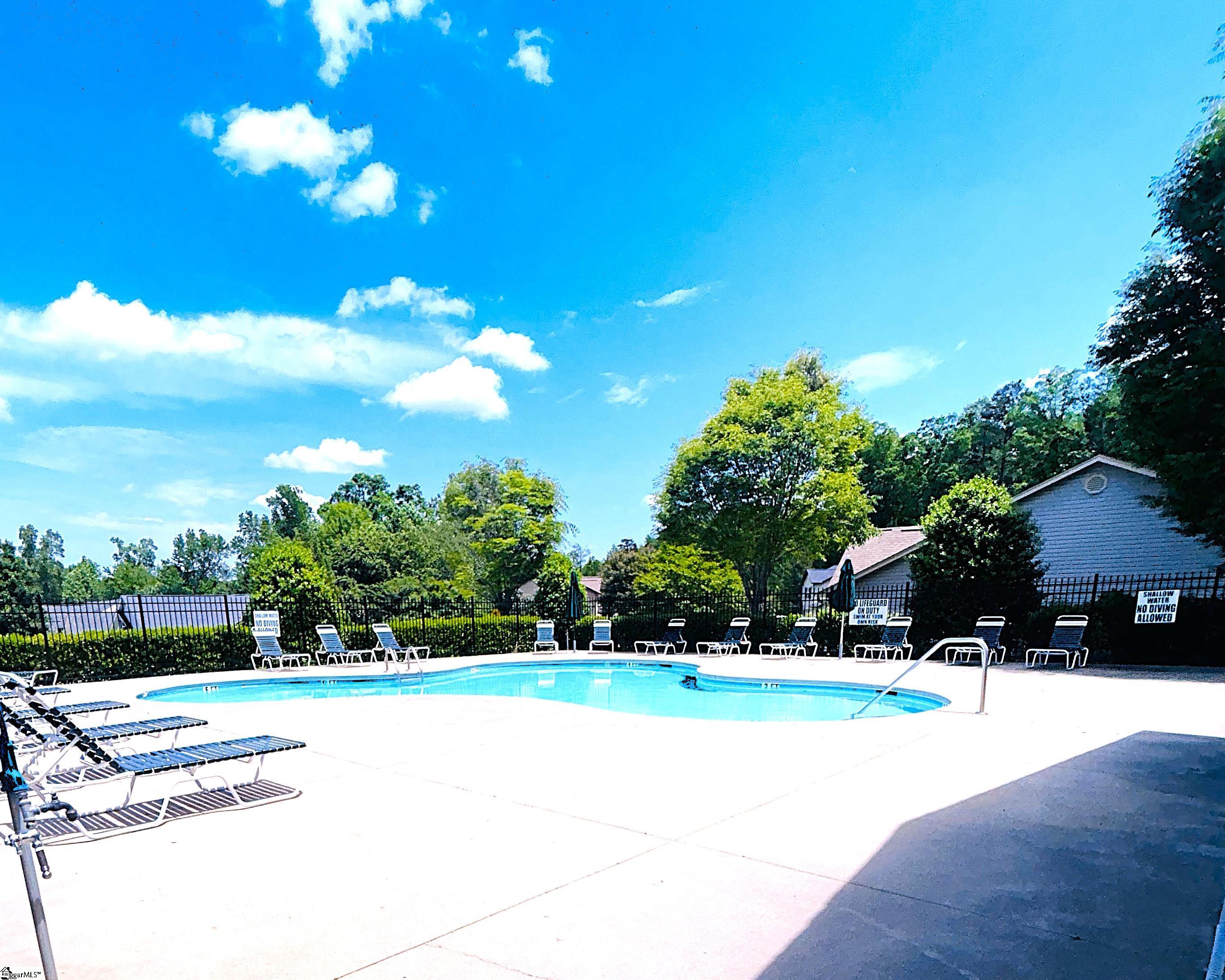 223 Stockbridge Drive Spartanburg, SC 29301