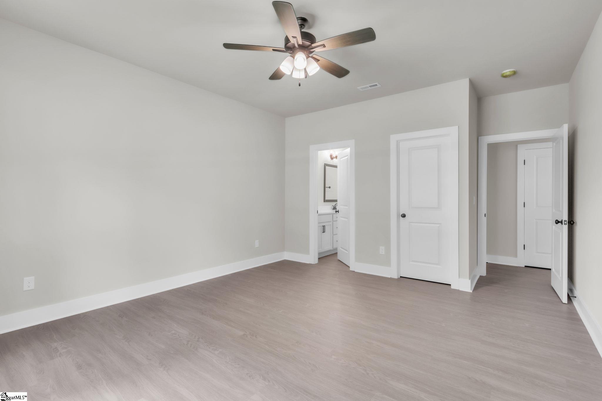 24 Robin Hood Road Taylors, SC 29687