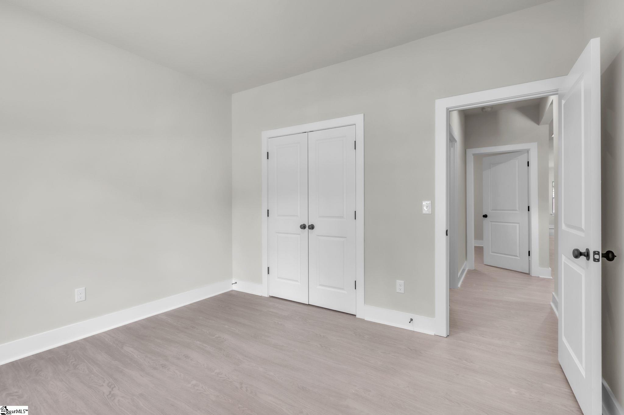 24 Robin Hood Road Taylors, SC 29687