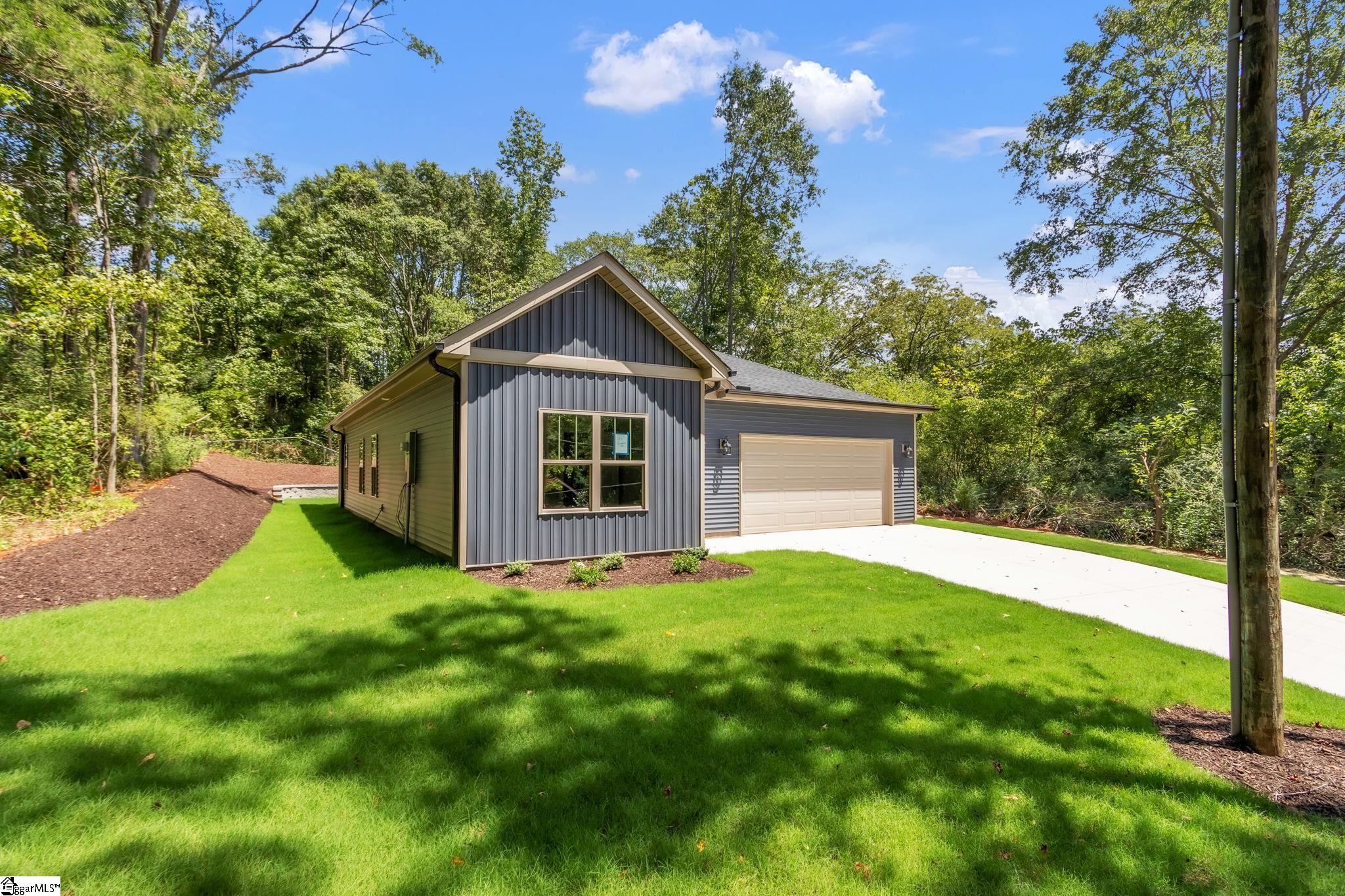 24 Robin Hood Road Taylors, SC 29687