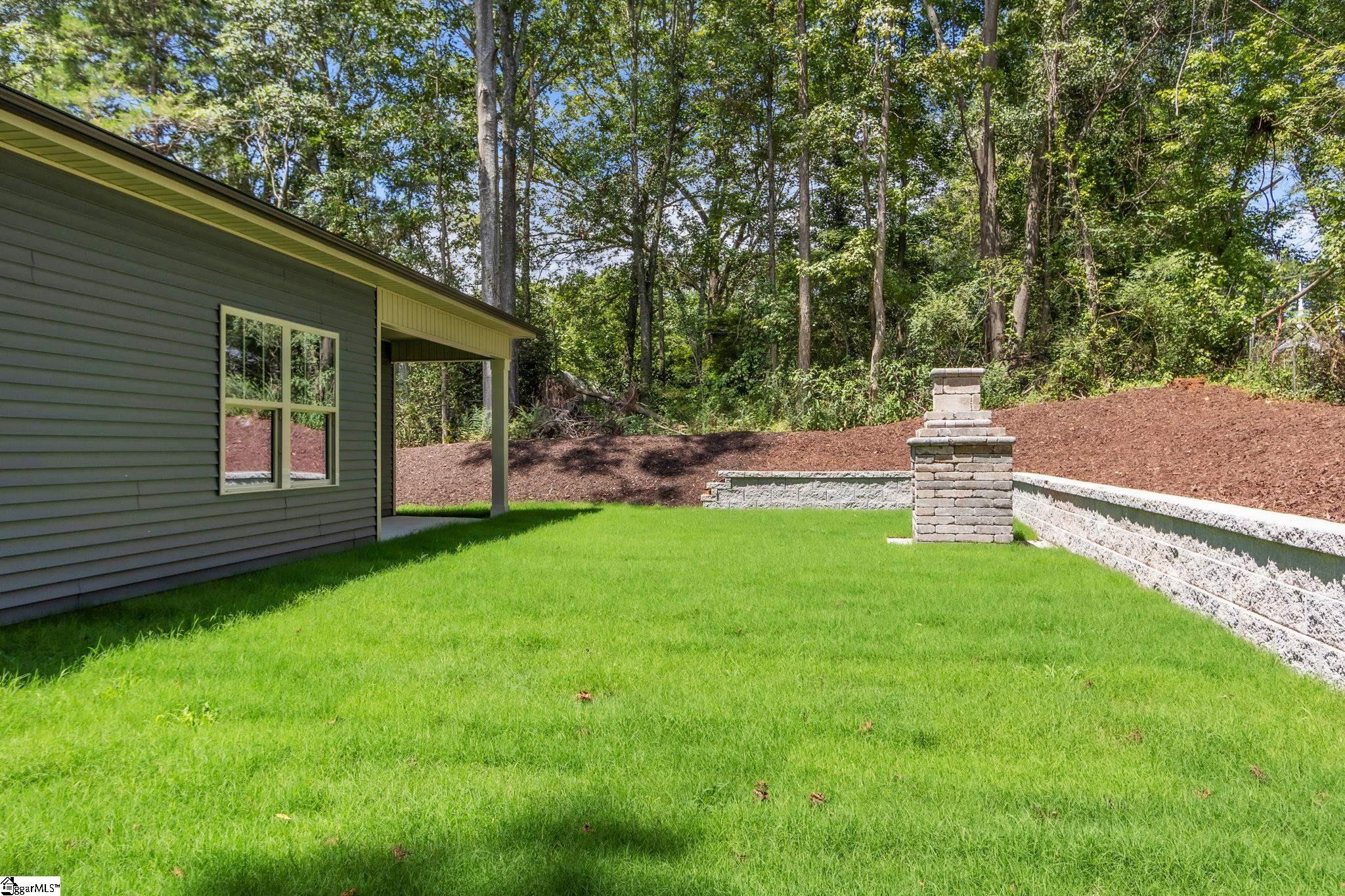 24 Robin Hood Road Taylors, SC 29687