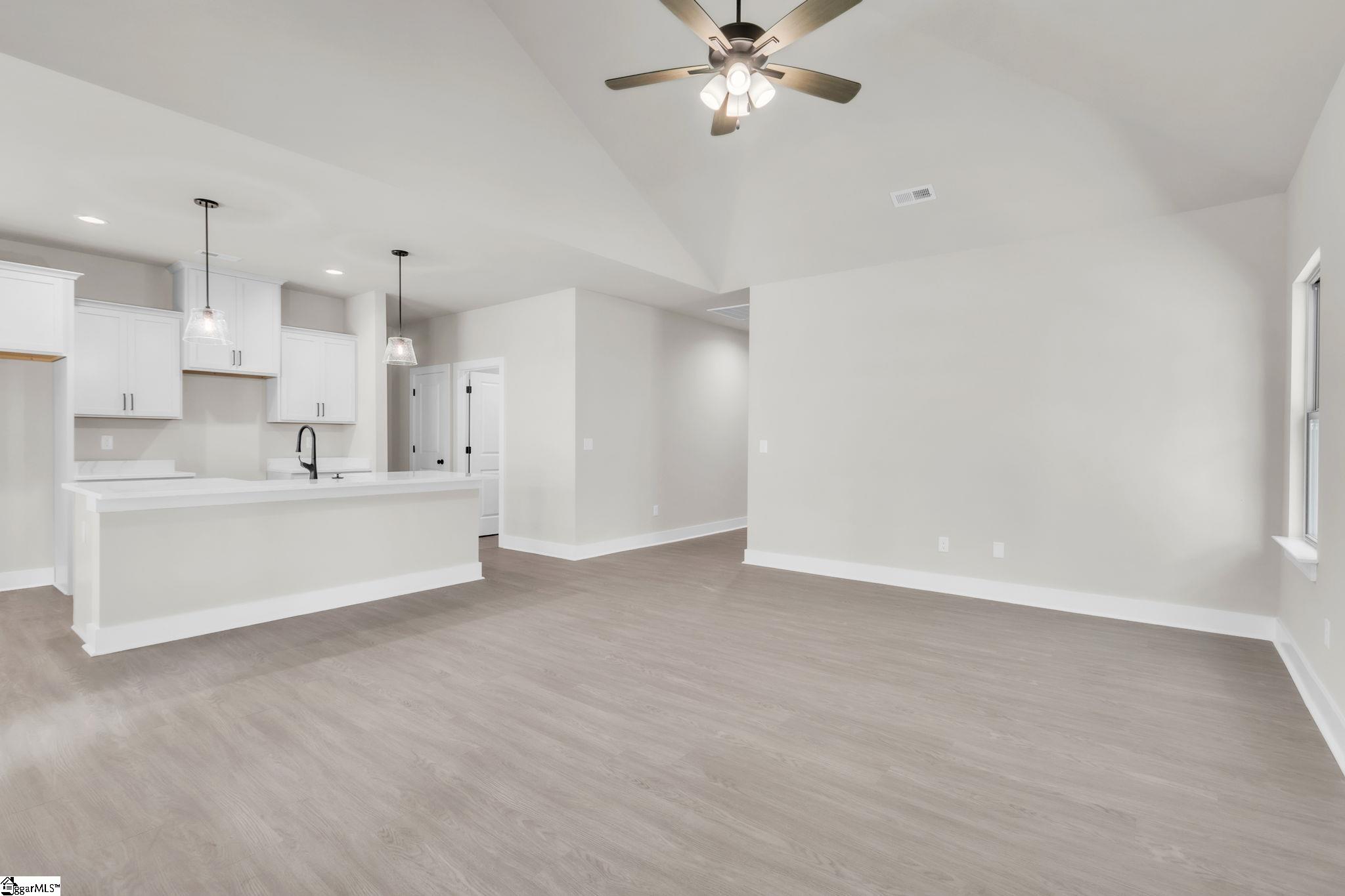 24 Robin Hood Road Taylors, SC 29687