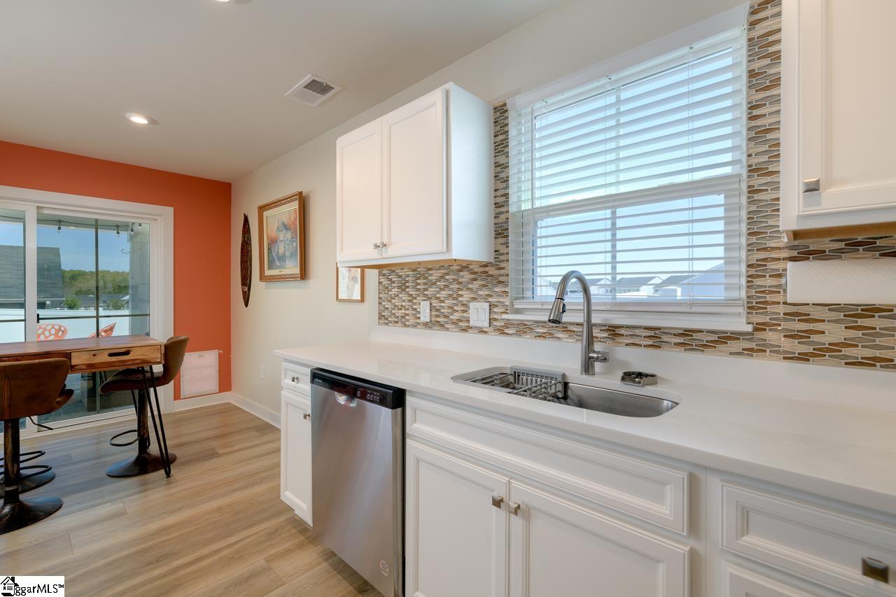 2082 Wexley Drive Boiling Springs, SC 29316