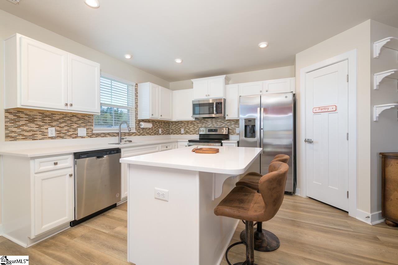 2082 Wexley Drive Boiling Springs, SC 29316